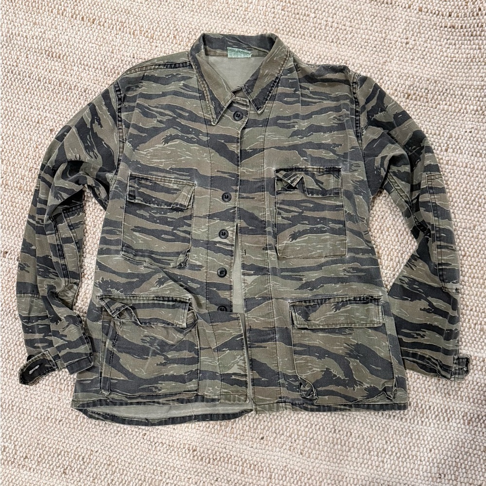 Vintage Tiger Stripe Camo Utility Jacket | 4 Pocket Military Style | L/XL